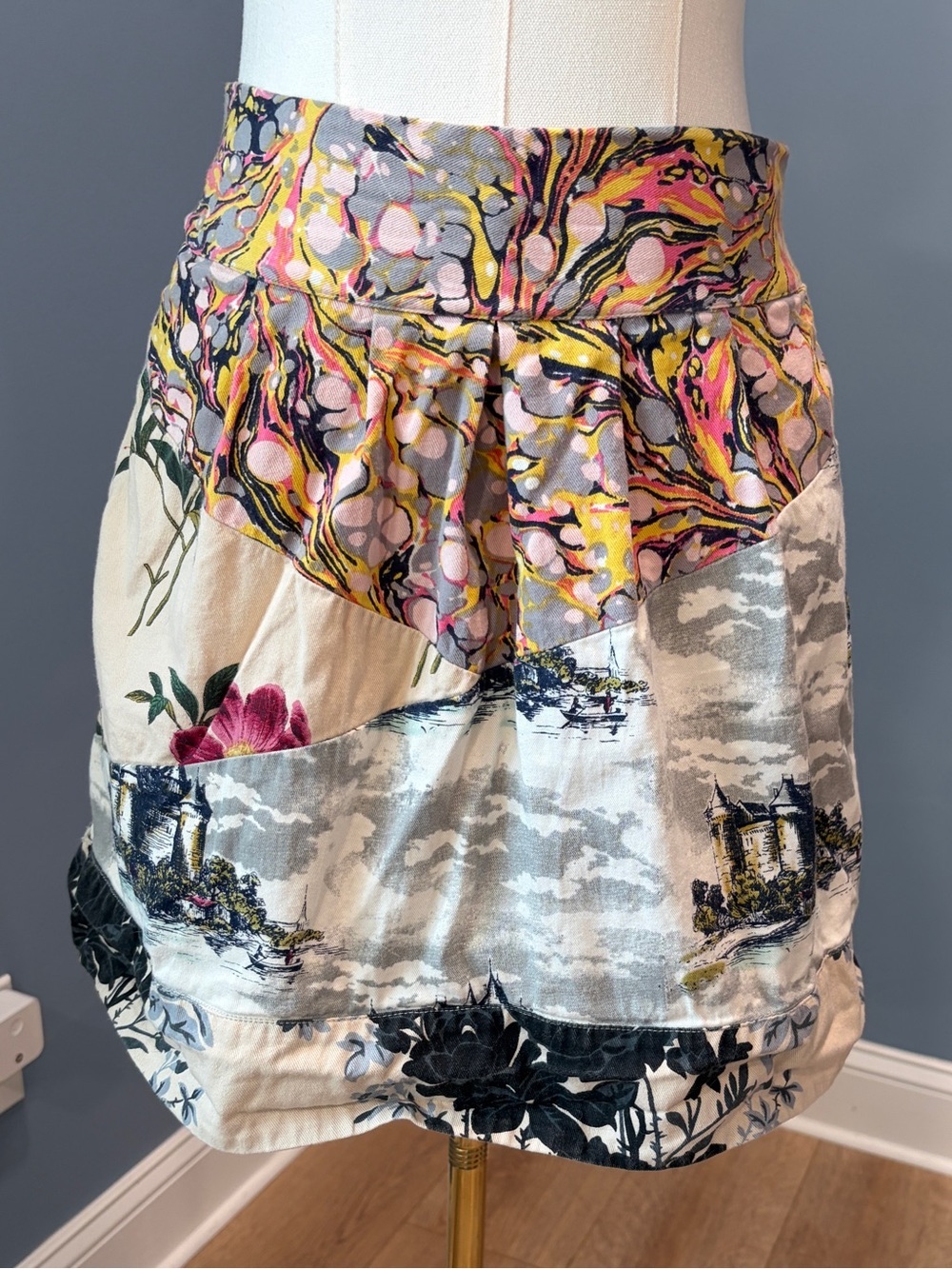 Leifnotes Anthropologie Patchwork Mini Skirt Size 2 Floral Scenic Print Cotton